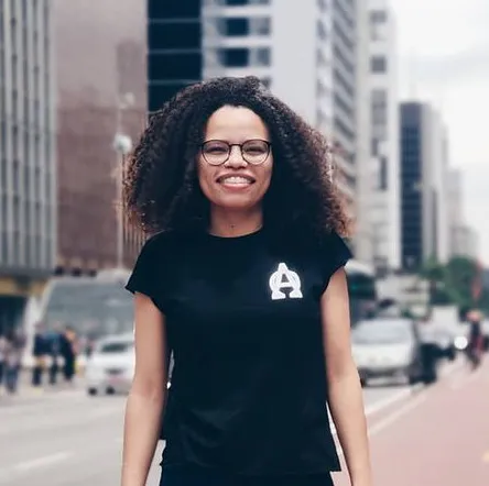 Retrato de Larissa de Oliveira